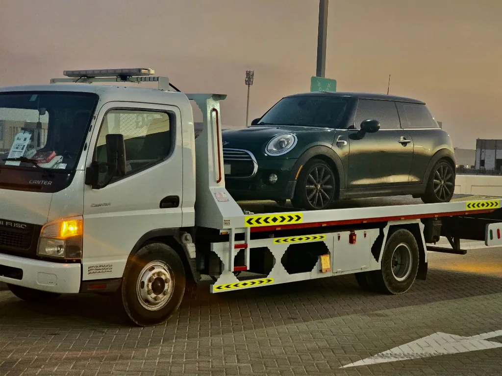 Al Muteeq Cars Towing in Sharjah - Car Recovery Near Me
