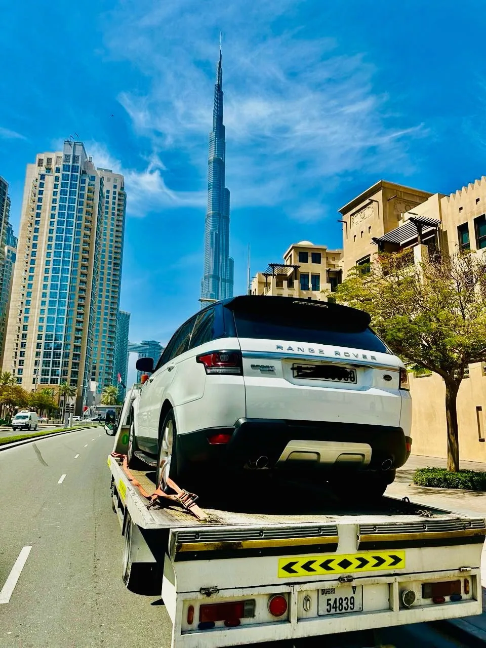 Battery Jump Start Sharjah شحن بطارية